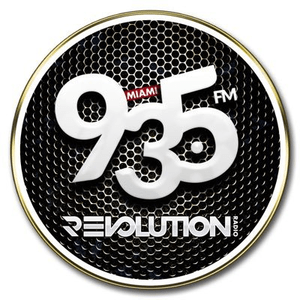 Słuchaj Revolution 93.5 w aplikacji